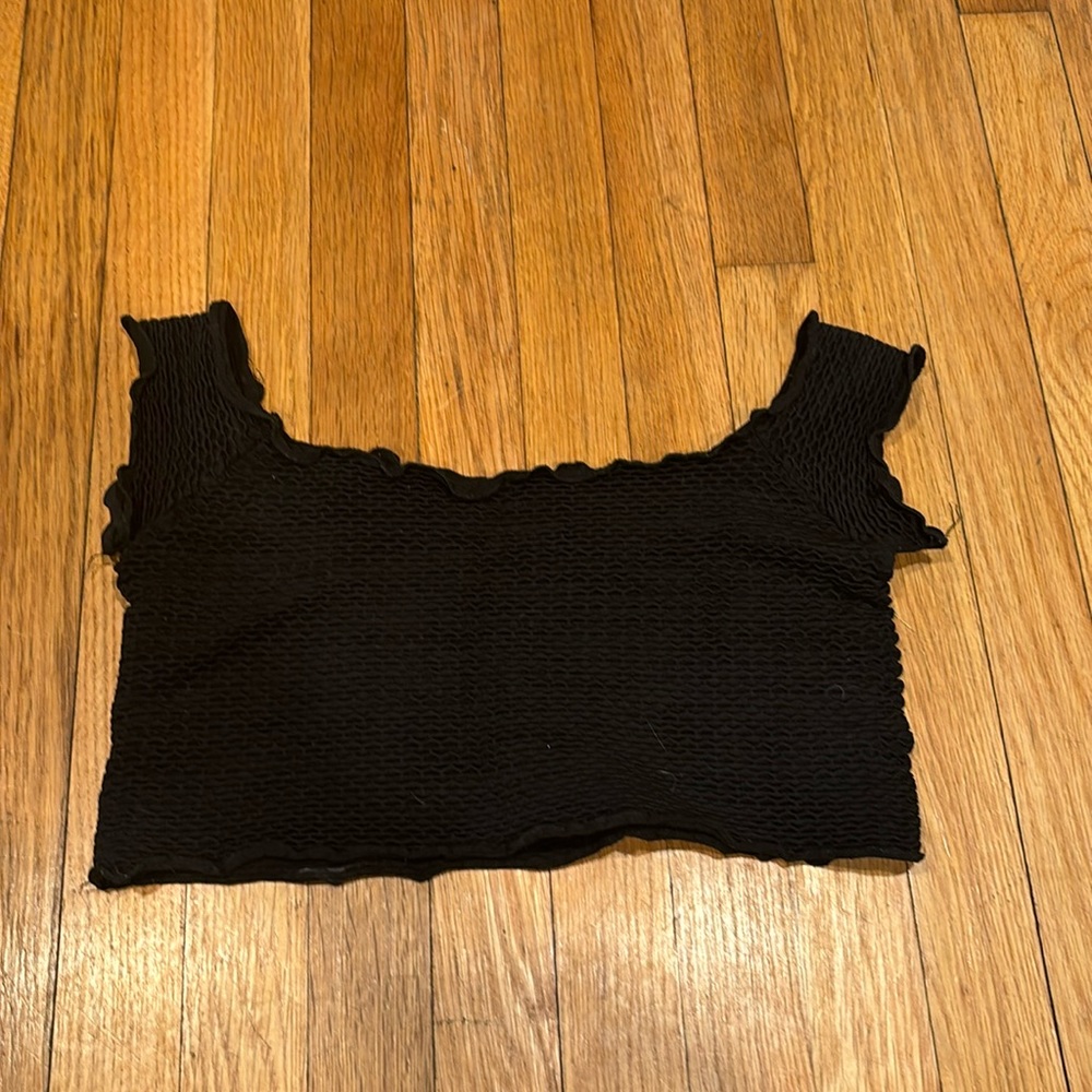 Free people black popcorn/ scrunch off the shoulder crop top